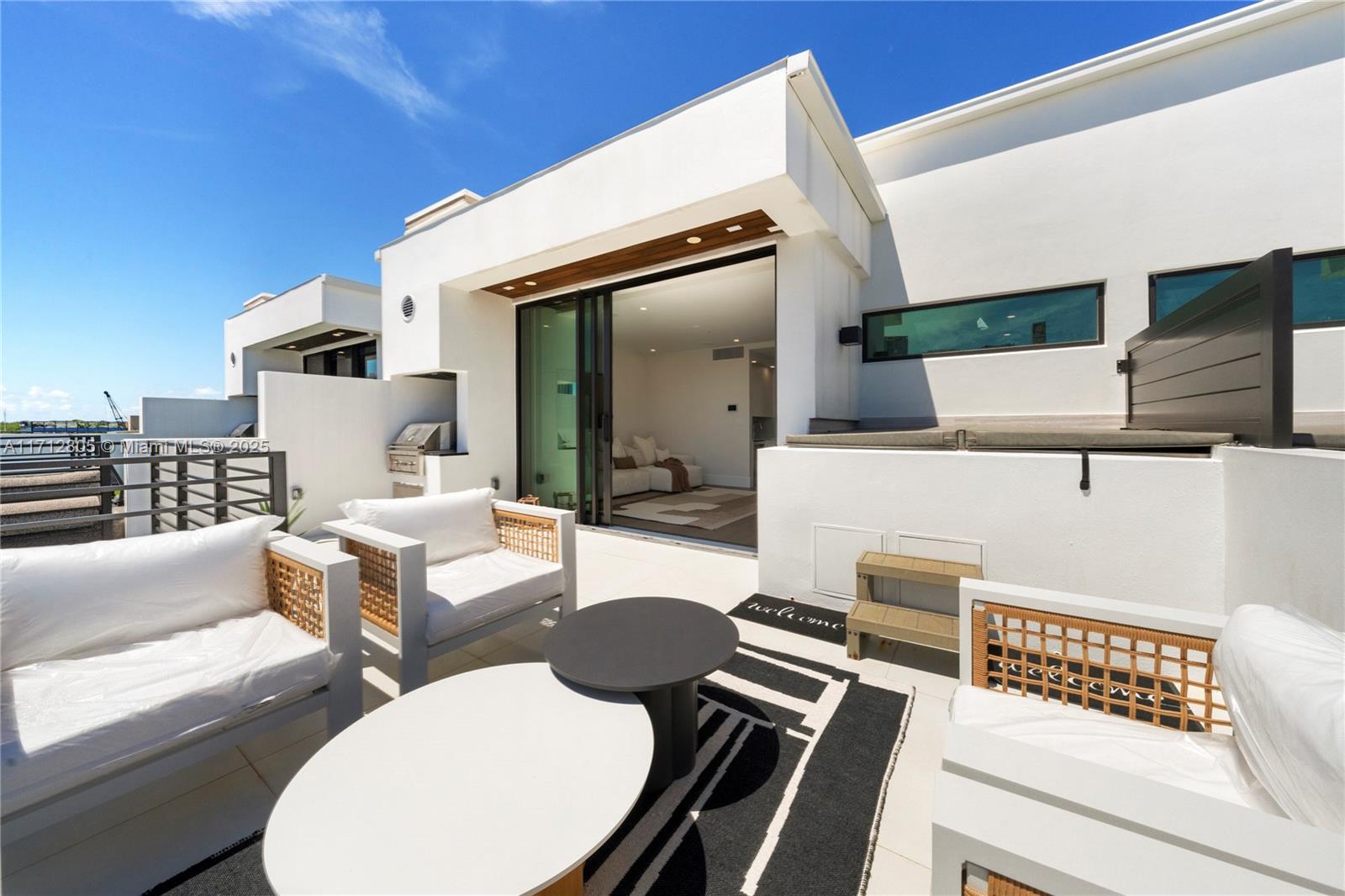 EASTERN SHORES - Residential