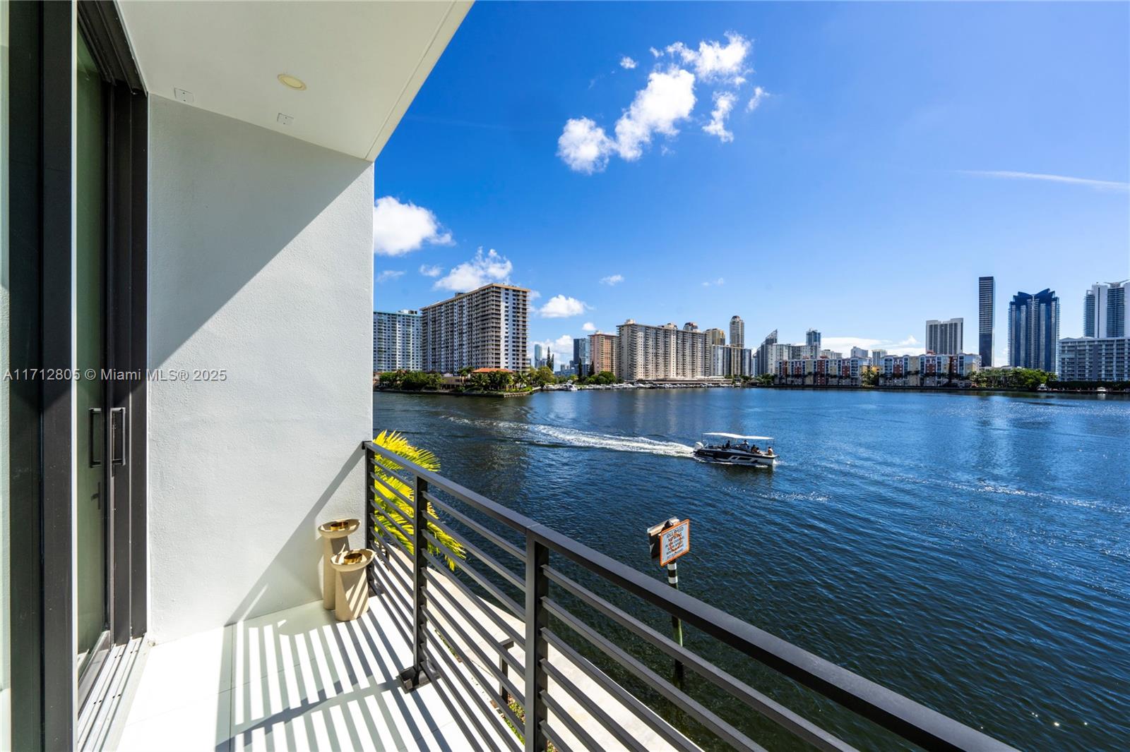 EASTERN SHORES - Residential