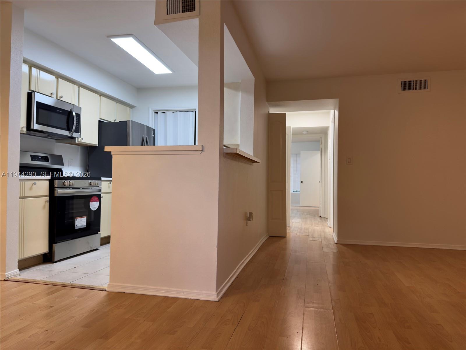 SAILBOAT POINTE CONDO - Residential