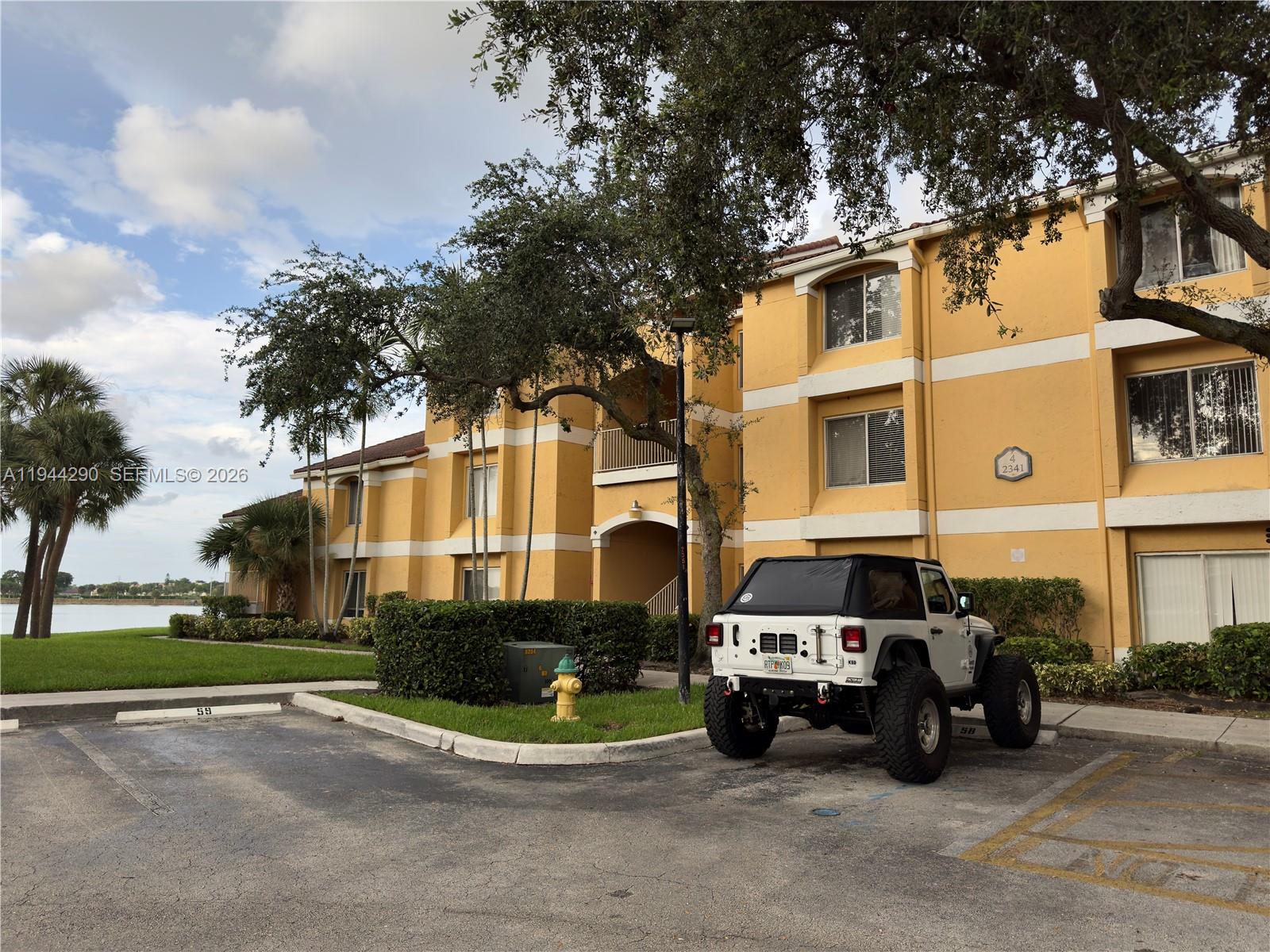 SAILBOAT POINTE CONDO - Residential