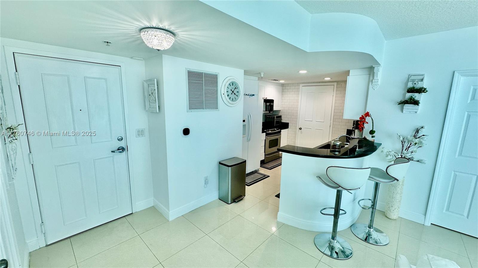 THE BRIDGEWATER CONDO - Residential Lease