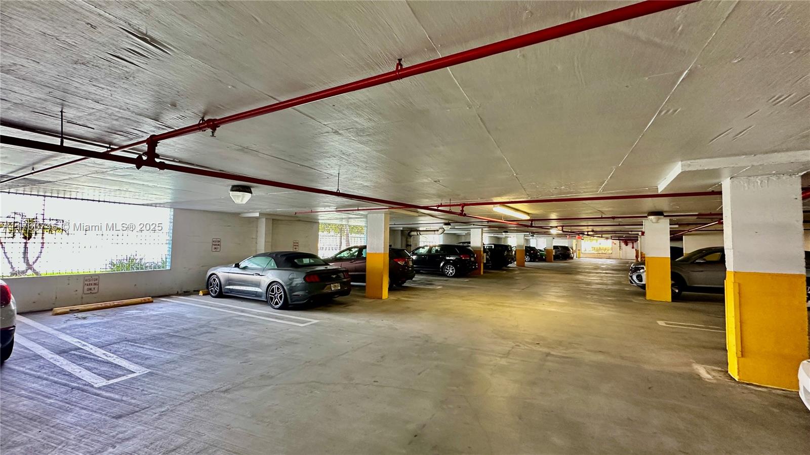THE BRIDGEWATER CONDO - Residential Lease