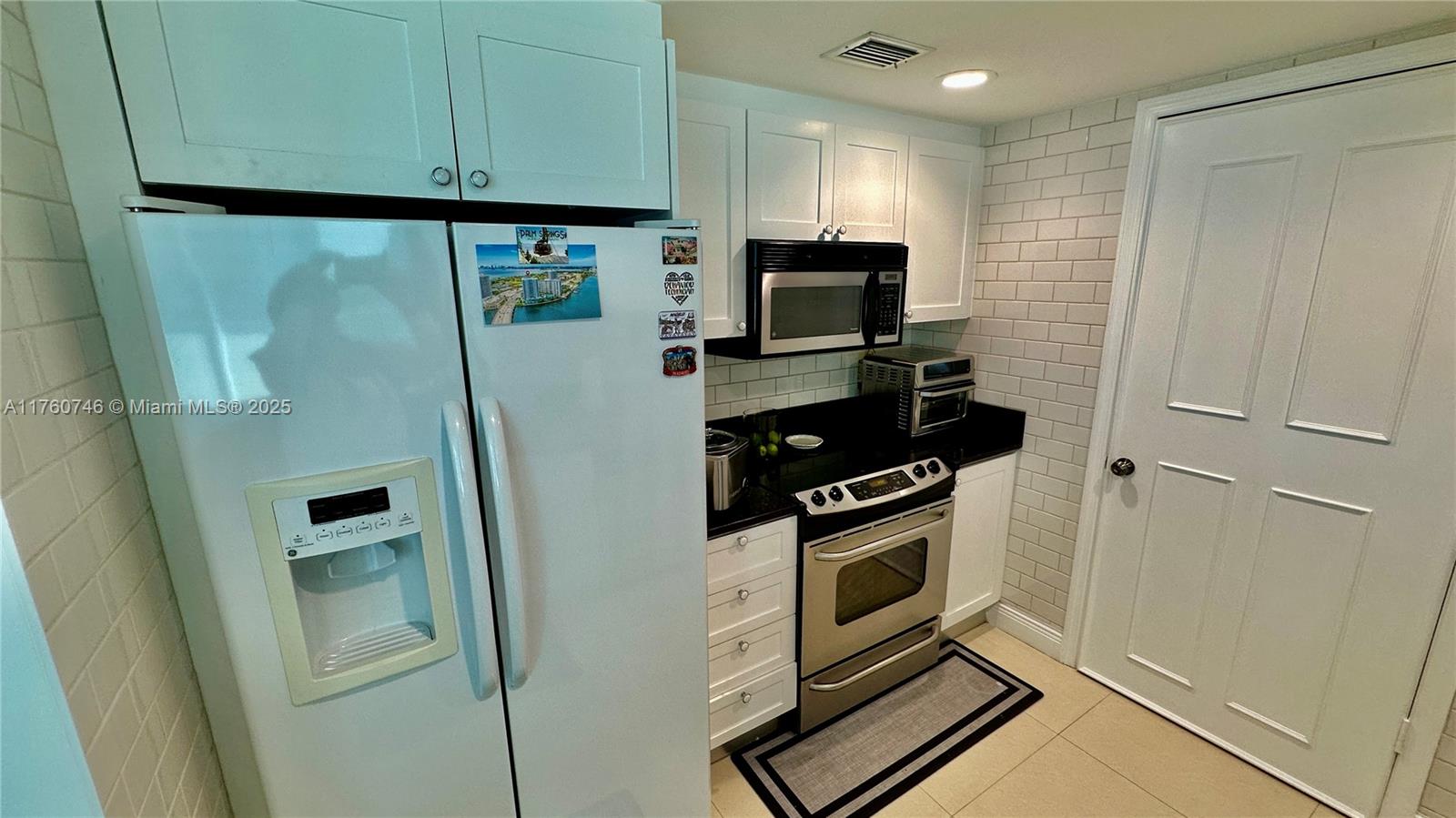 THE BRIDGEWATER CONDO - Residential Lease