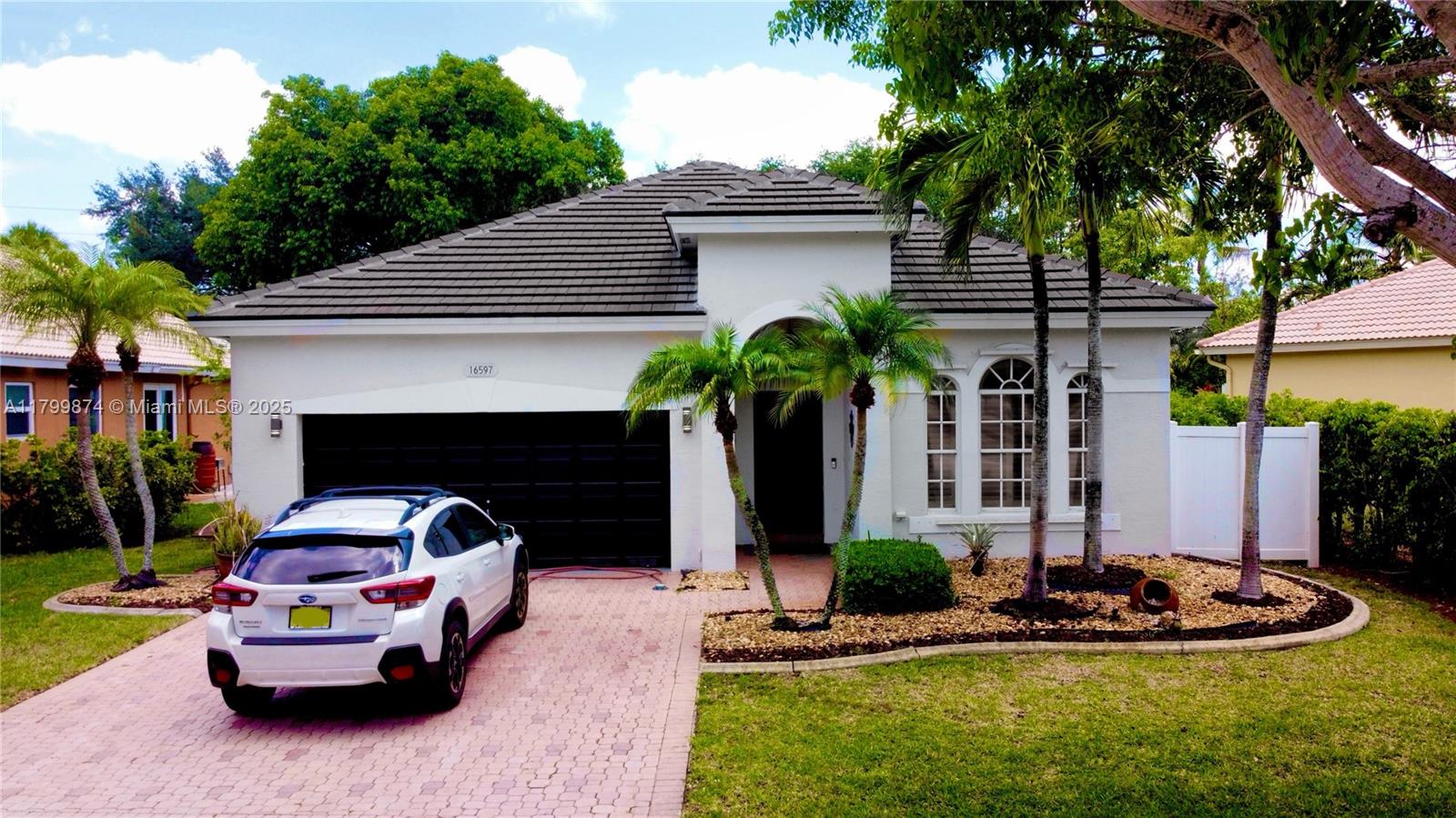 Photo 1 of 16597 Sw 1st St, Pembroke Pines, Florida, $695,000, Web #: 11799874