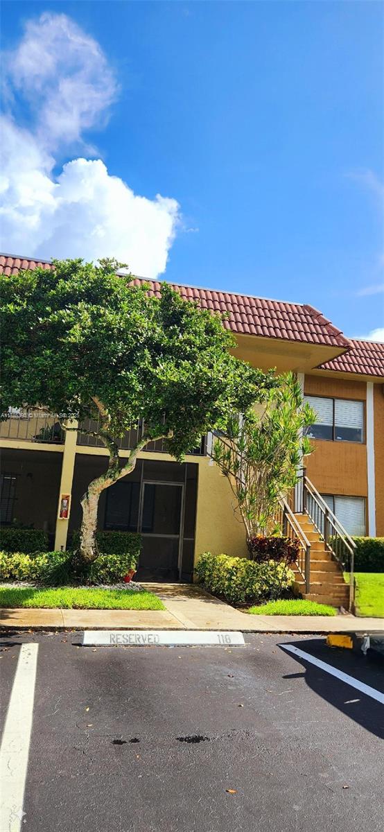 search properties 1 307 Lakeview Dr 102
