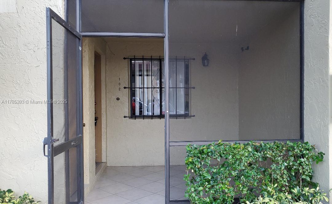 RACQUET CLUB APARTMENTS A - Residential