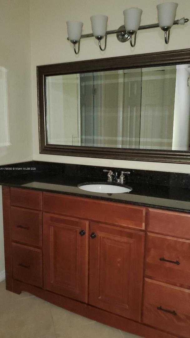 RACQUET CLUB APARTMENTS A - Residential