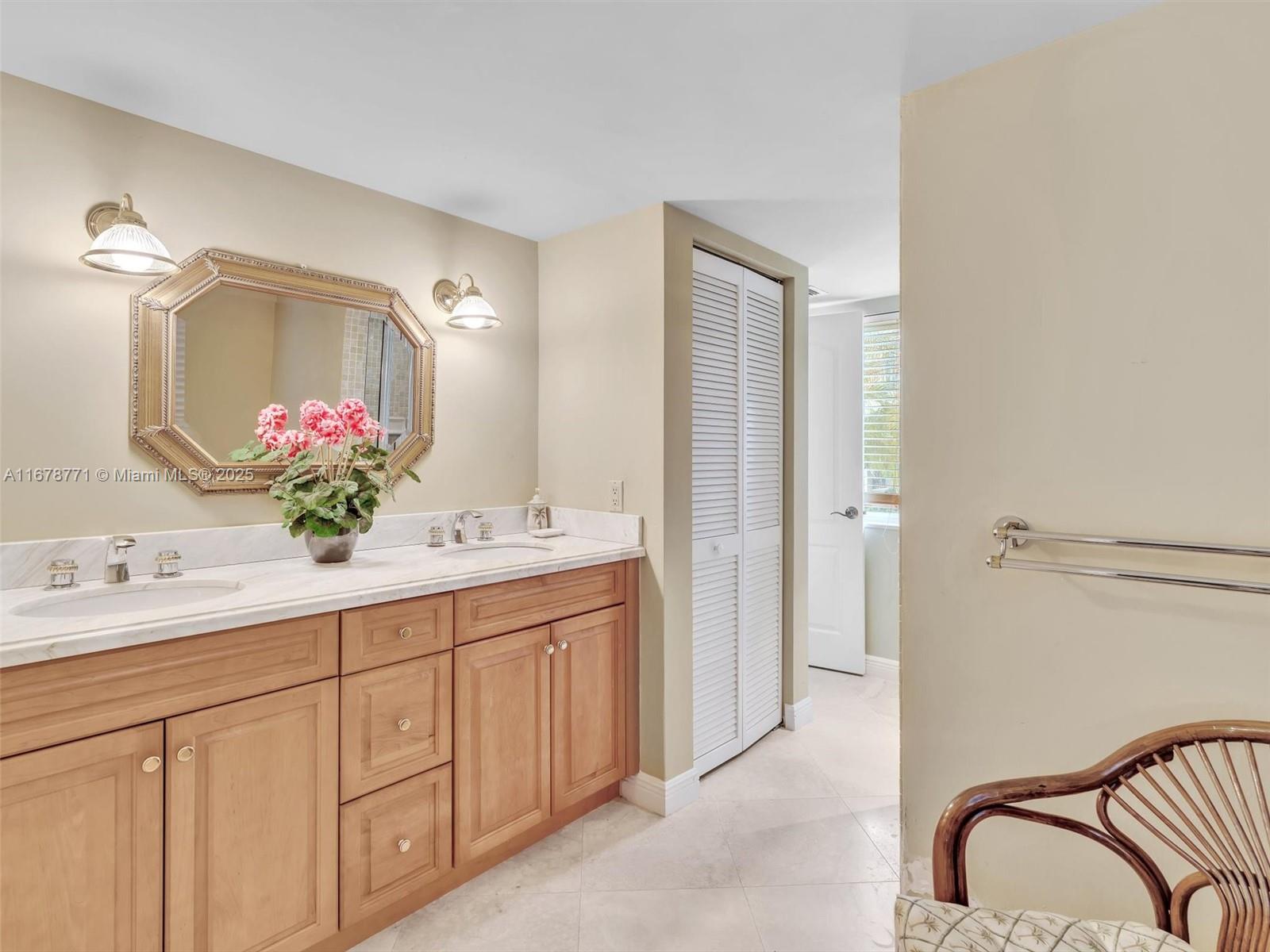 STILWELL ISLES ISLE OF PA - Residential