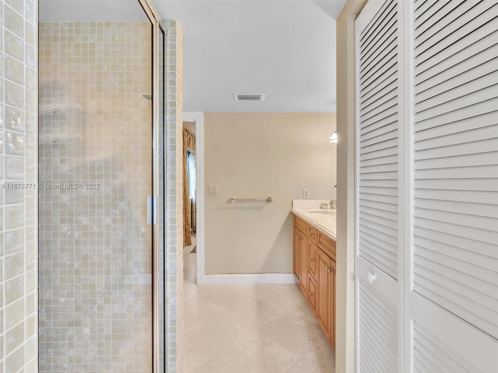 STILWELL ISLES ISLE OF PA - Residential