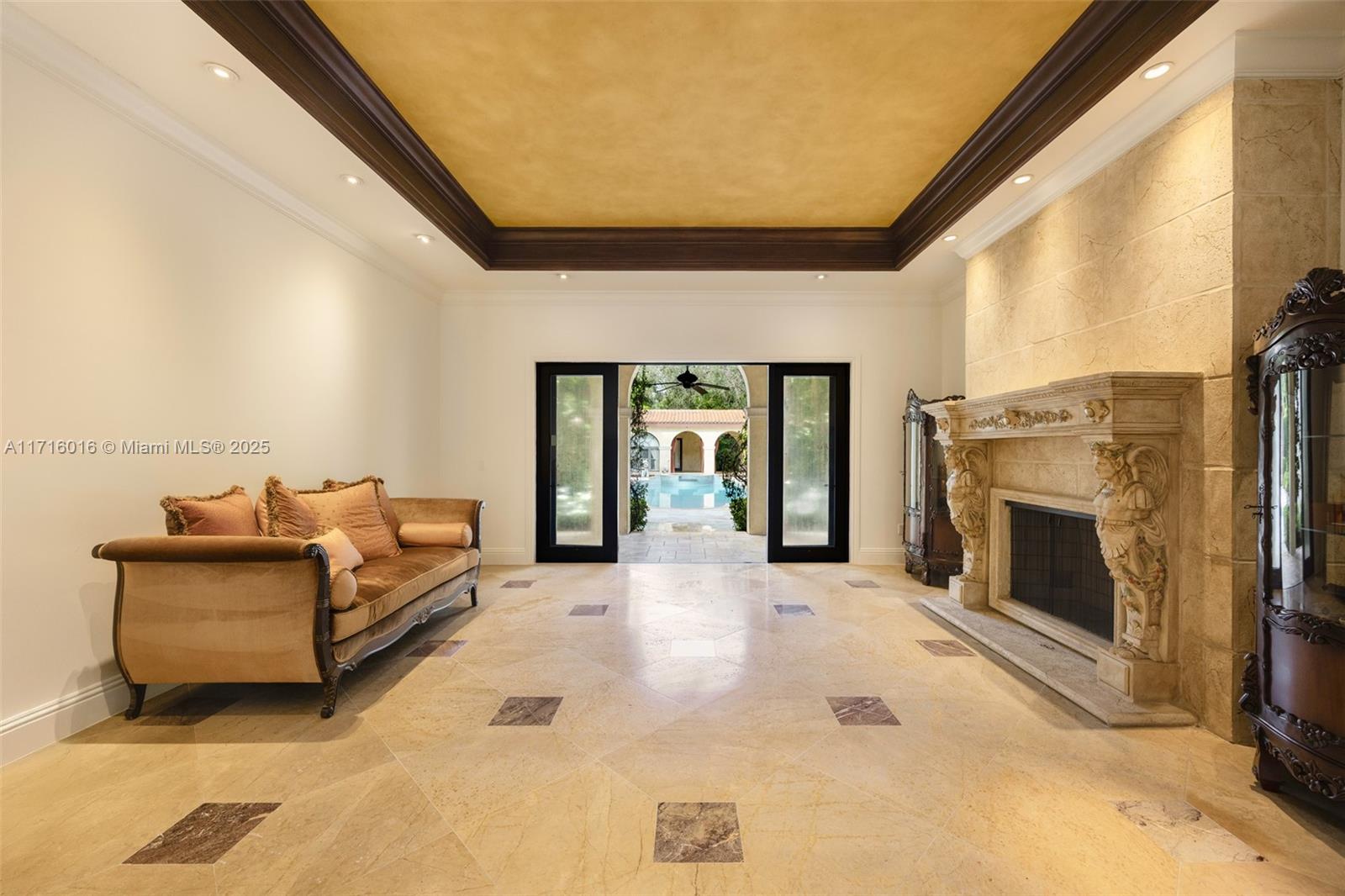 MARTIN SUBURBAN ACRES - Residential