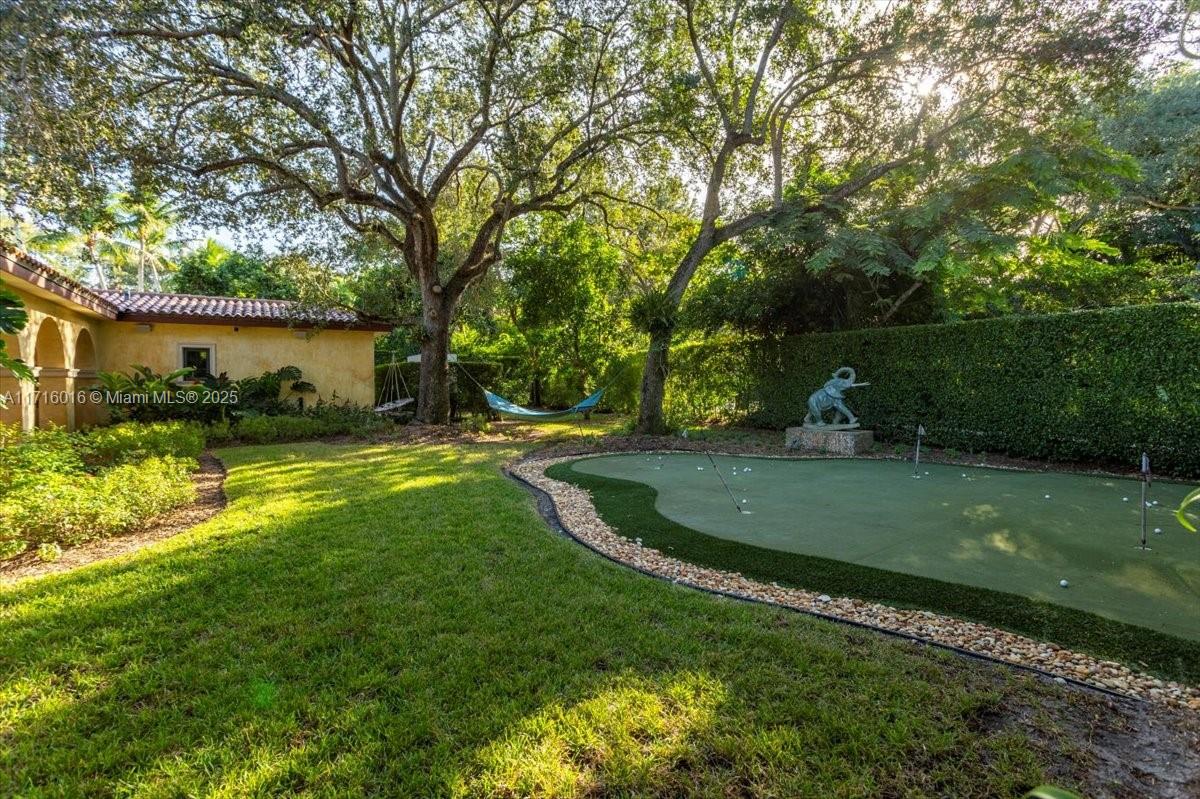 MARTIN SUBURBAN ACRES - Residential