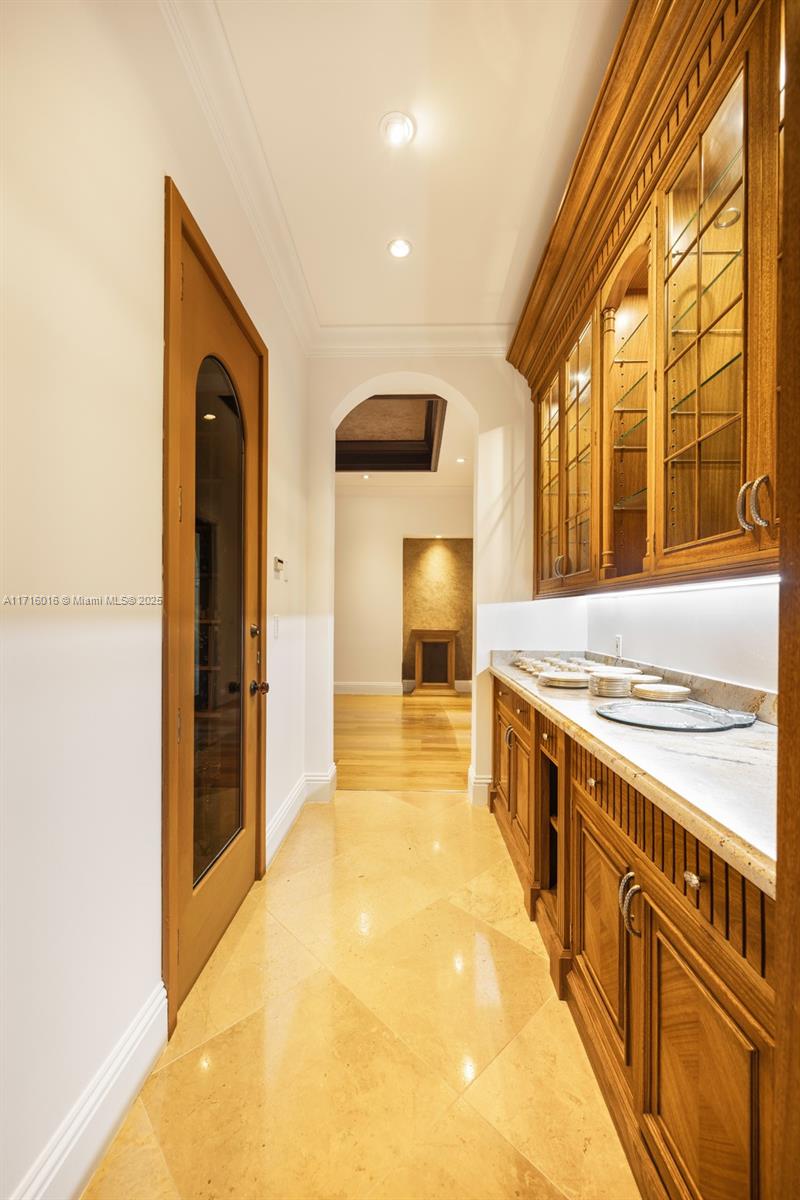 MARTIN SUBURBAN ACRES - Residential