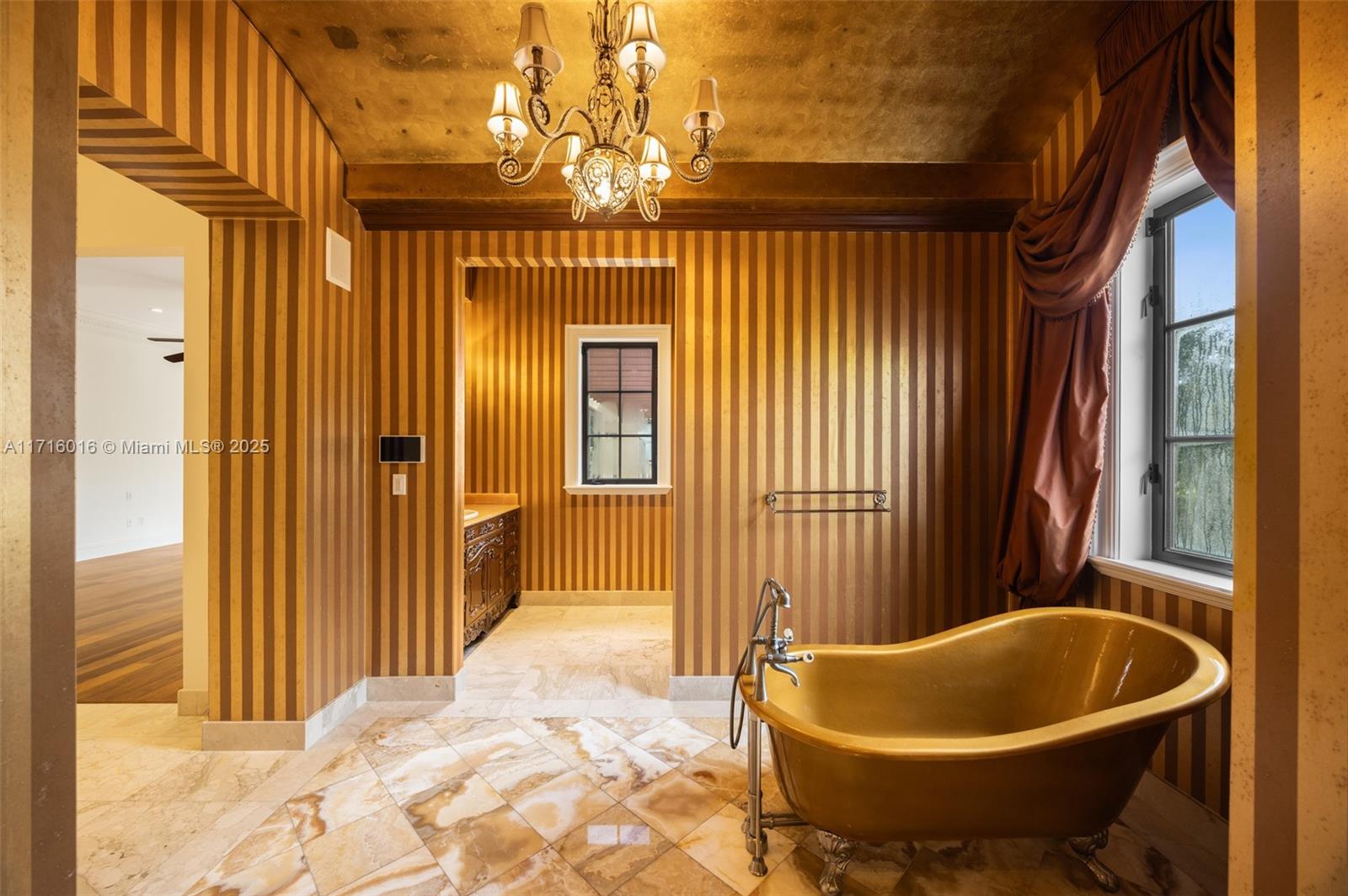 MARTIN SUBURBAN ACRES - Residential