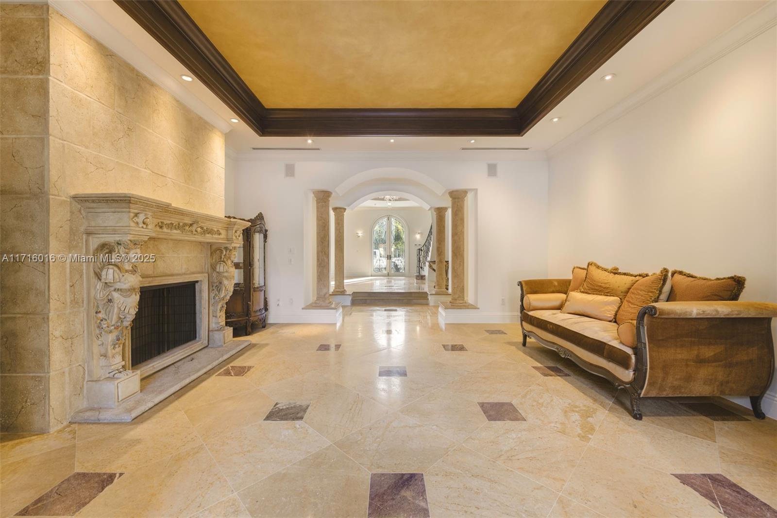 MARTIN SUBURBAN ACRES - Residential