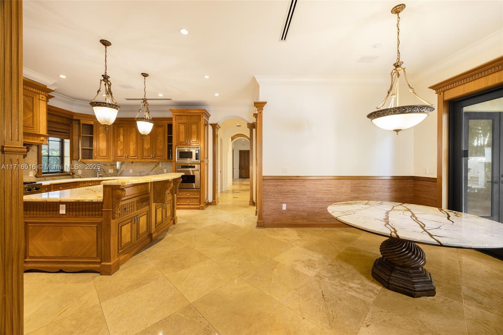 MARTIN SUBURBAN ACRES - Residential