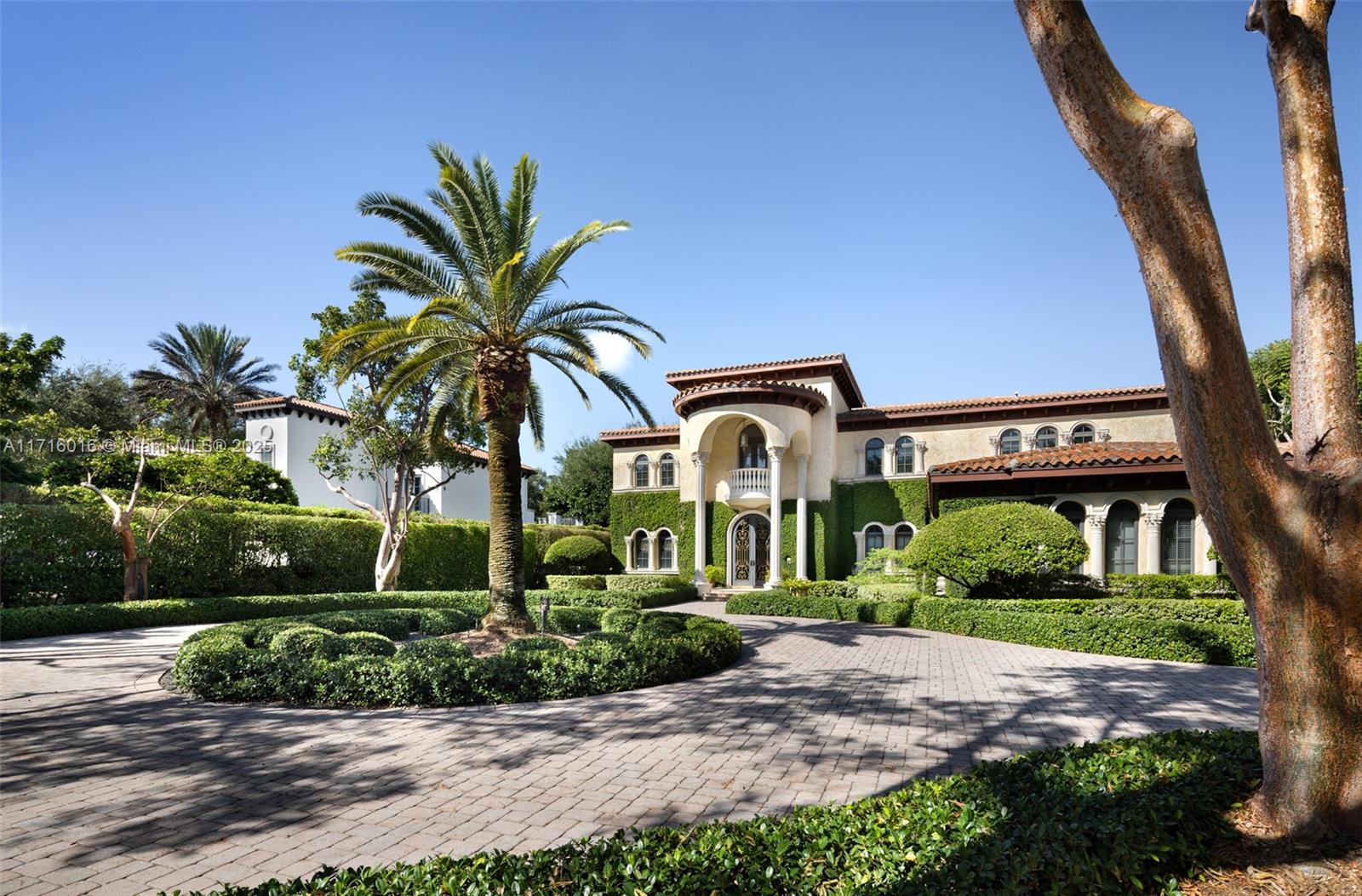 MARTIN SUBURBAN ACRES - Residential