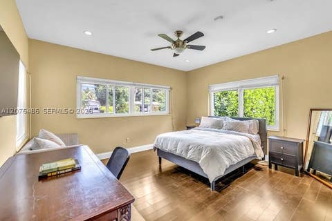 Tiny photo for 400 NE 2nd St, Pompano Beach, FL 33060 (MLS # A12076486)