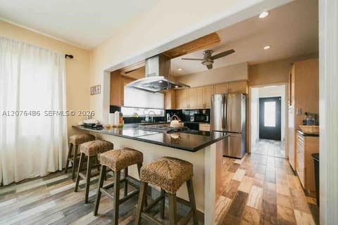 Tiny photo for 400 NE 2nd St, Pompano Beach, FL 33060 (MLS # A12076486)