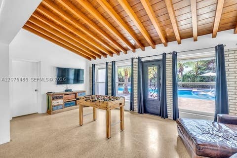 Tiny photo for 400 NE 2nd St, Pompano Beach, FL 33060 (MLS # A12076486)