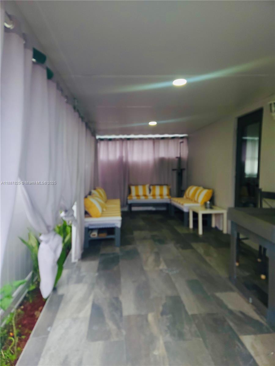 GREEN CLOSE - Residential