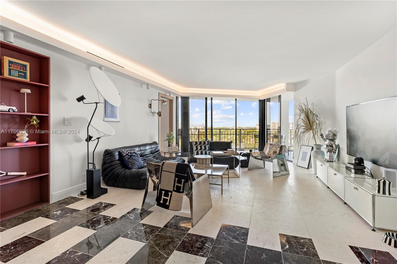 Property for Sale at 4000 Ne Towerside Ter 1109, Miami, Broward County, Florida - Bedrooms: 2 
Bathrooms: 2  - $425,000