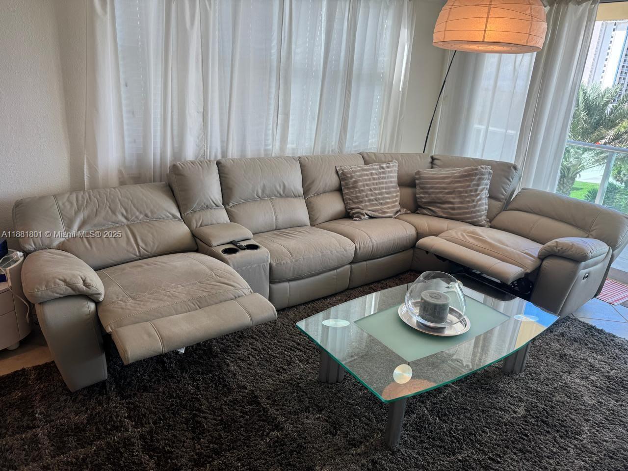 WAVE CONDO - Residential Lease