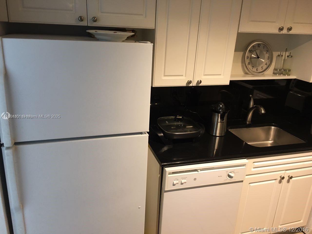 WAVE CONDO - Residential Lease