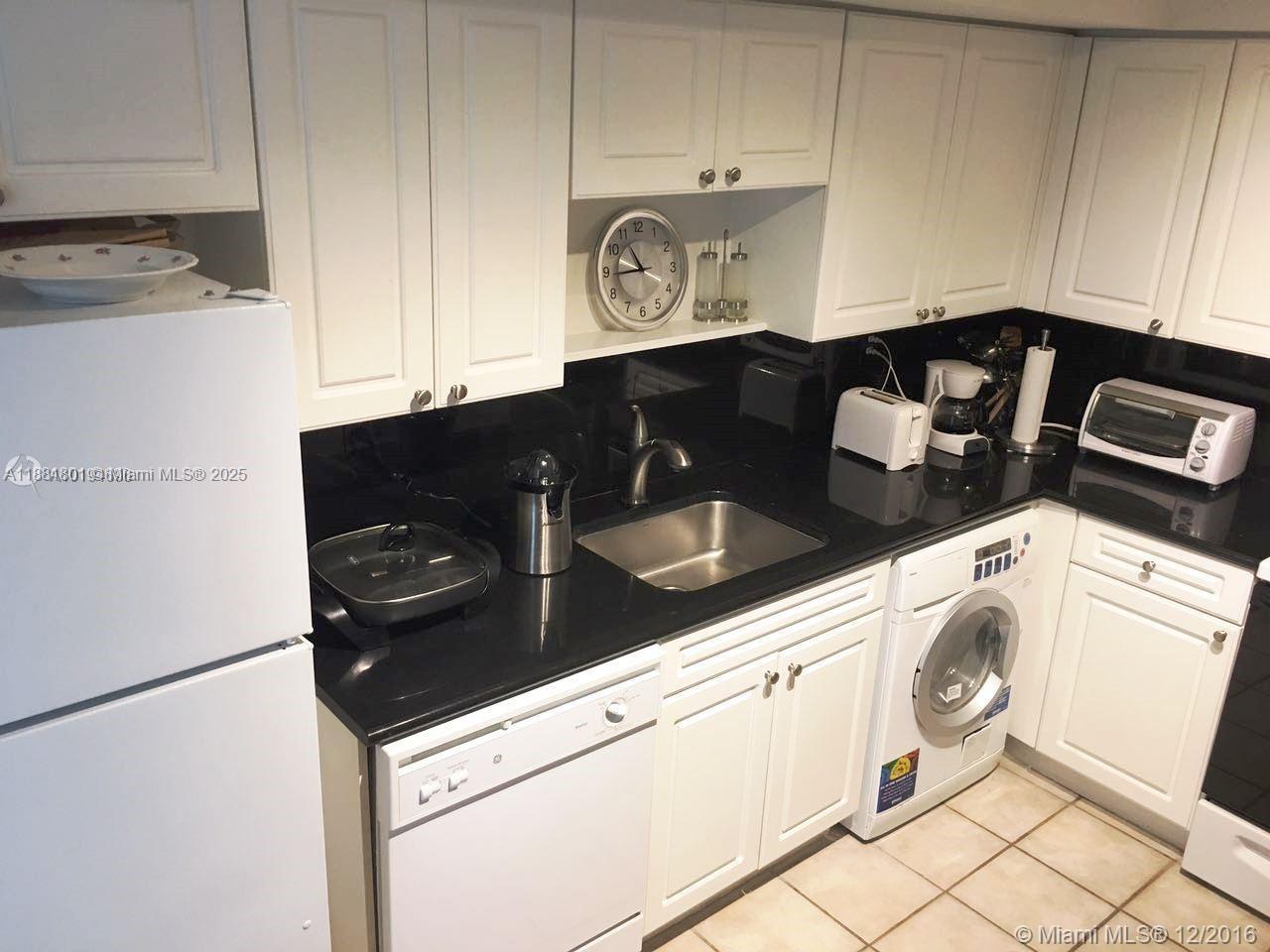 WAVE CONDO - Residential Lease