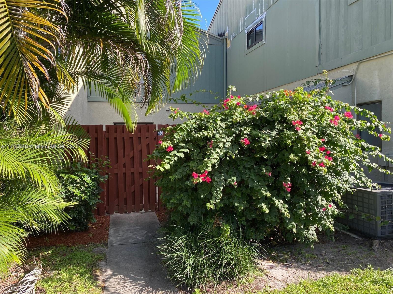 CROSSINGS OF BOYNTON BEACH - Residential Lease