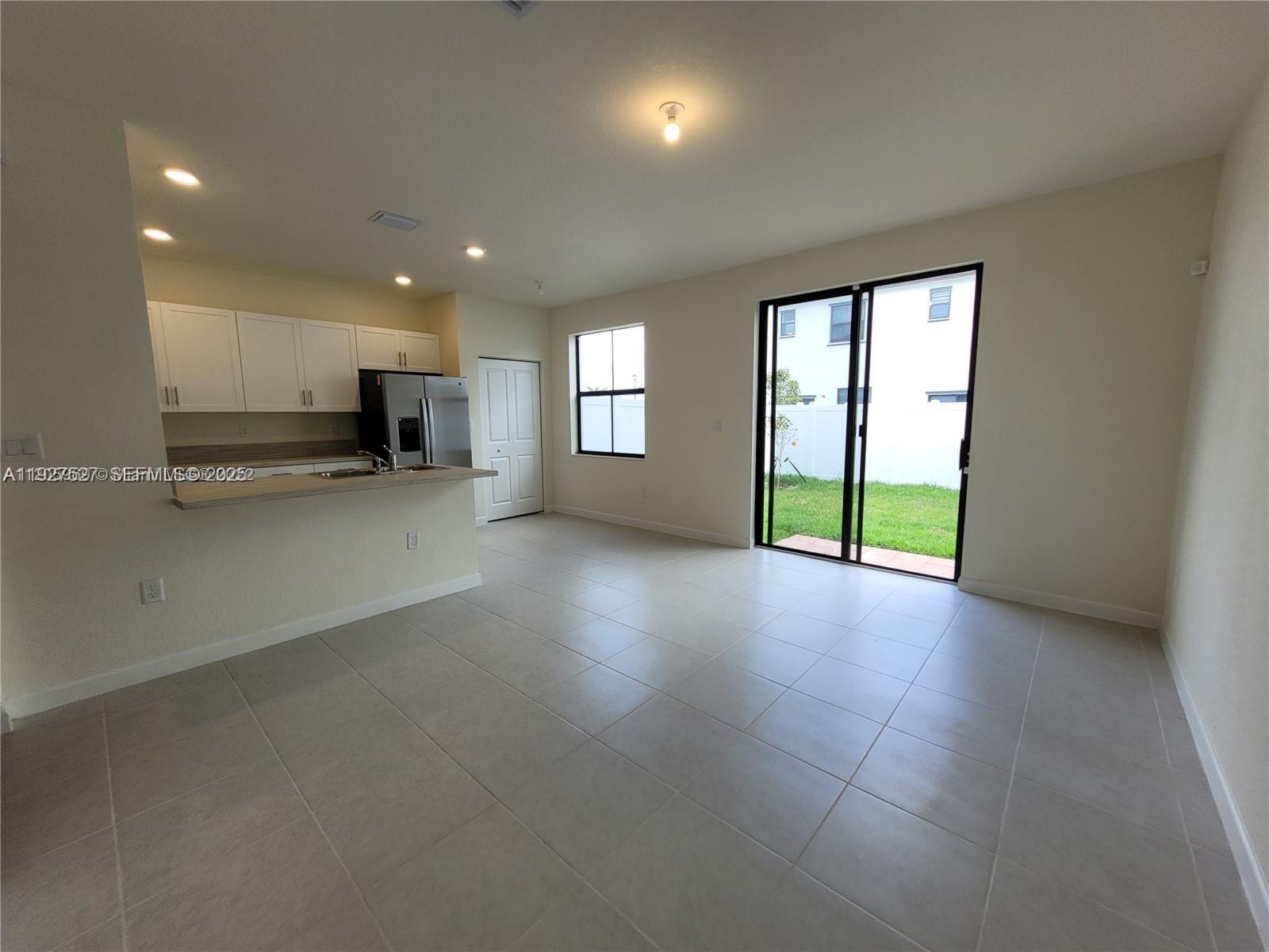 AQUABELLA NORTH REPLAT - Residential