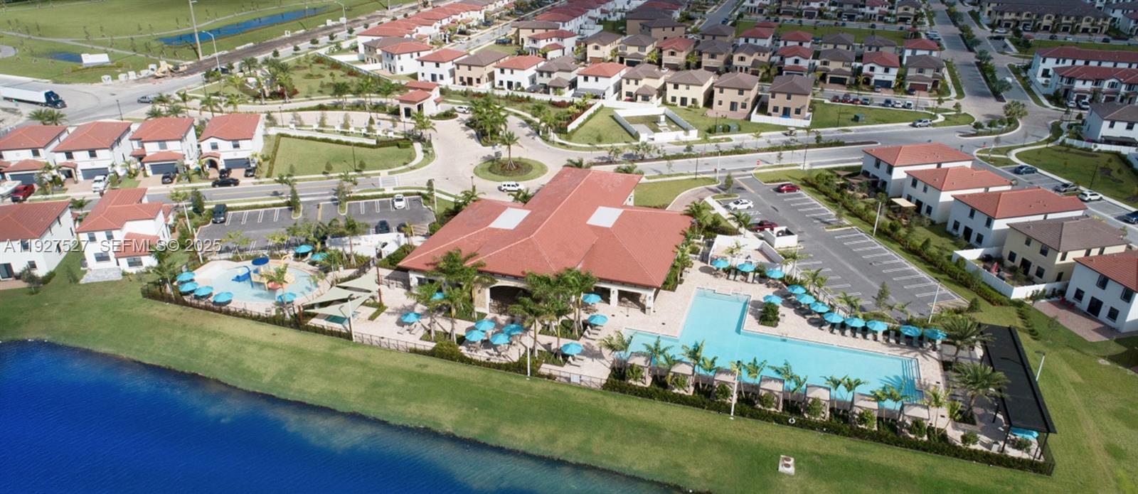 AQUABELLA NORTH REPLAT - Residential