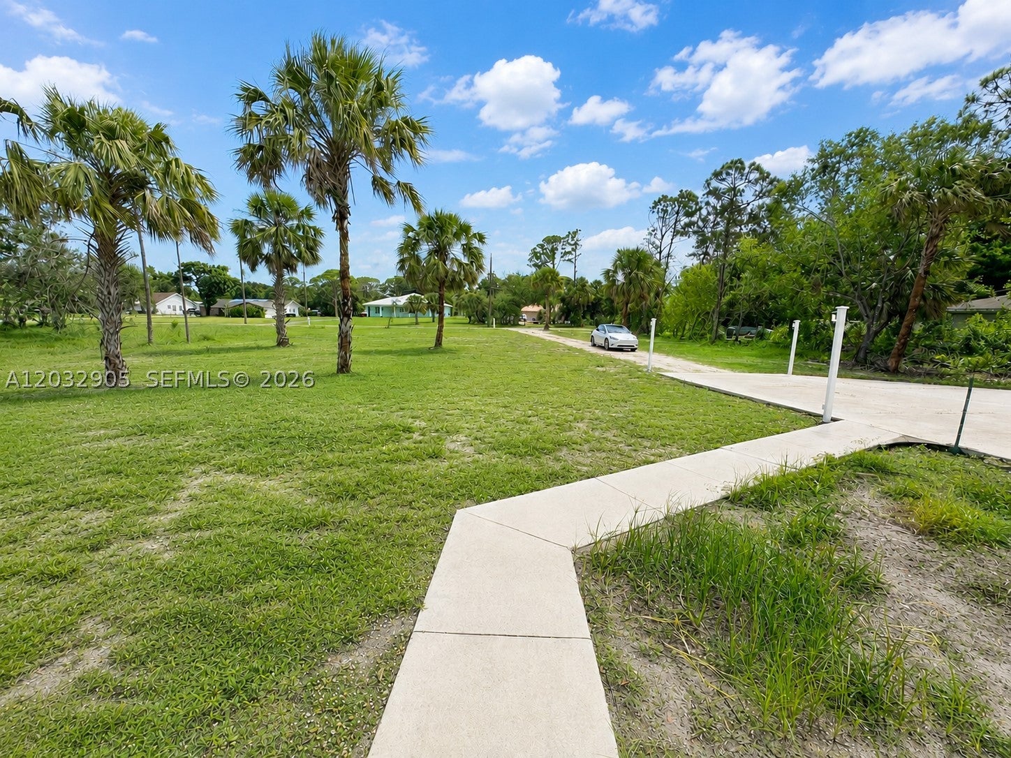 5513 Palmetto Dr