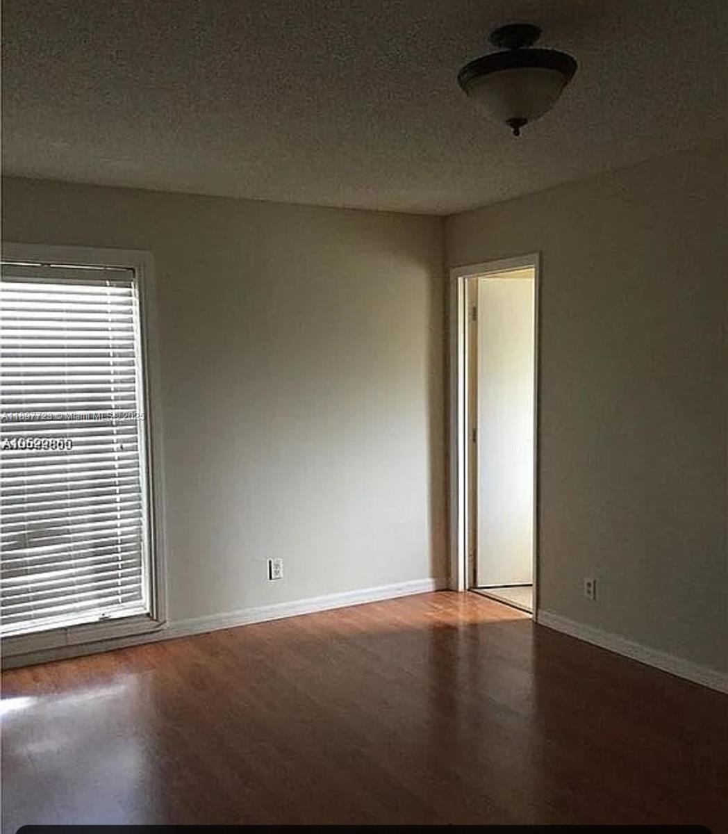 COURTYARD CONDOMINIUMS - Residential
