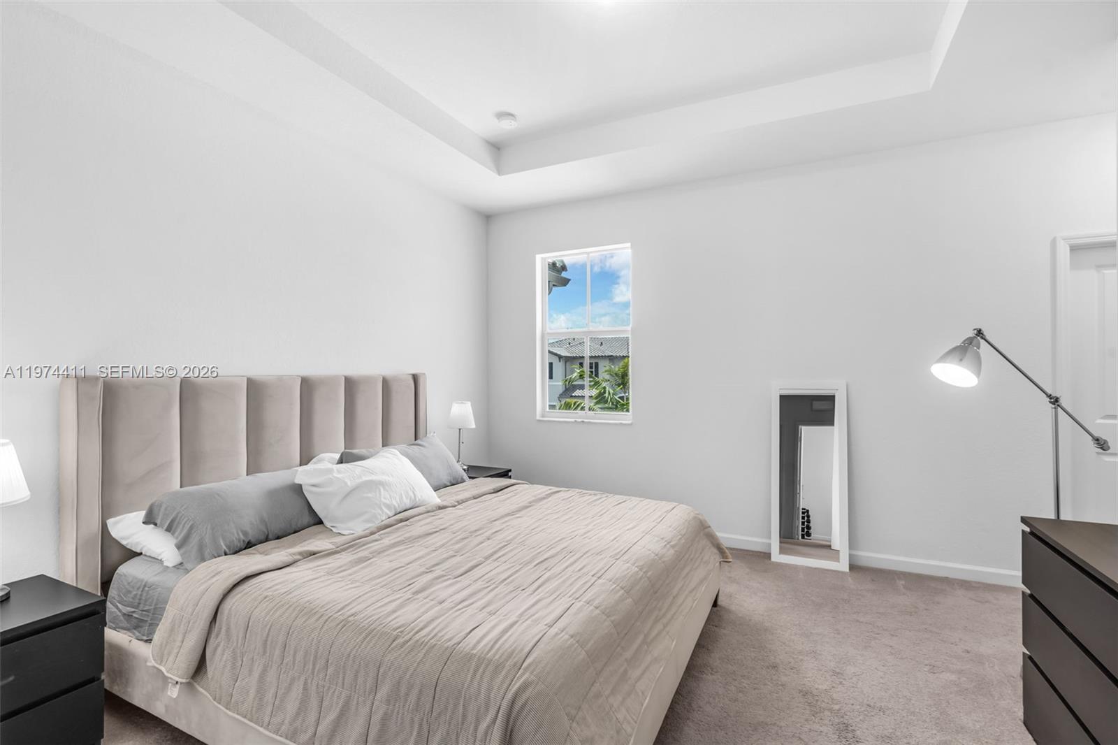 WYNDHAM LAKES PLAZA - Residential Lease