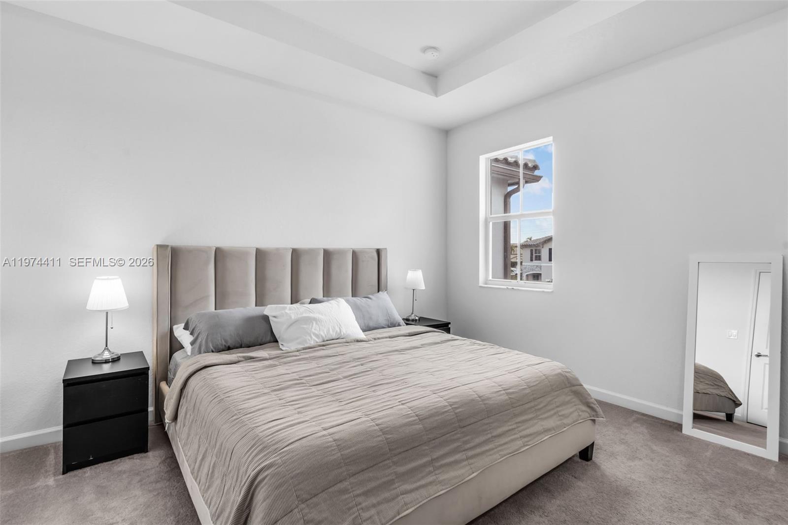 WYNDHAM LAKES PLAZA - Residential Lease