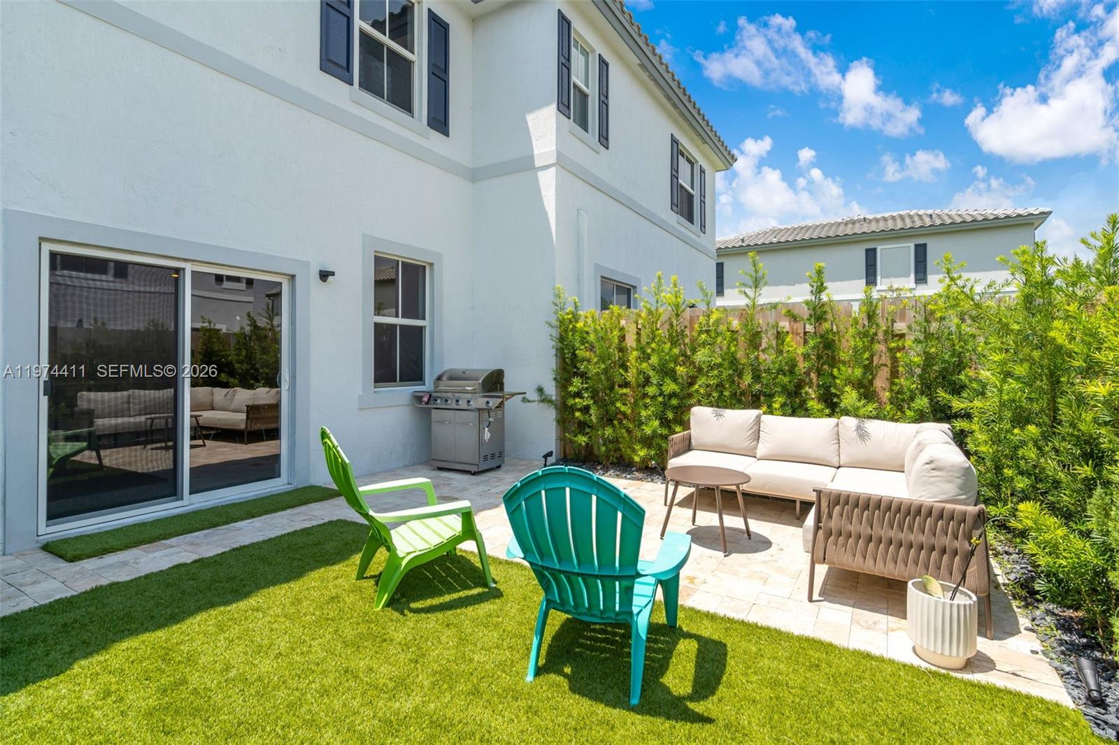 WYNDHAM LAKES PLAZA - Residential Lease