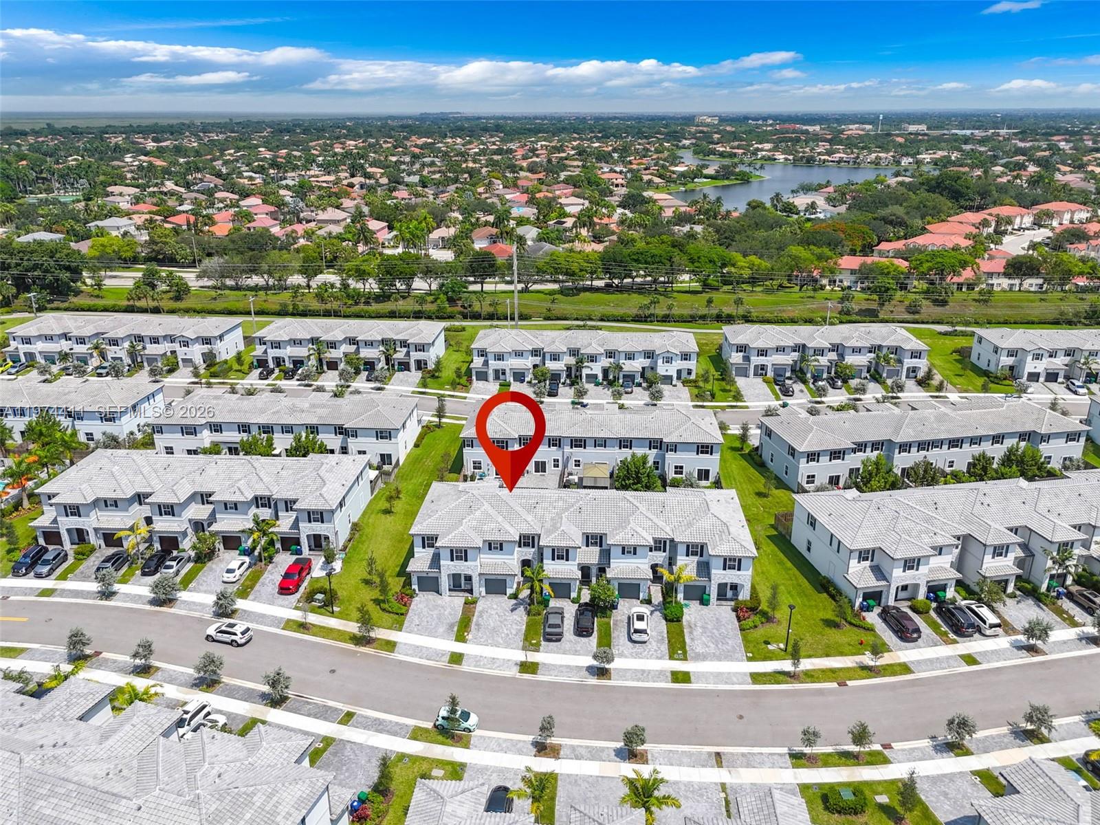 WYNDHAM LAKES PLAZA - Residential Lease