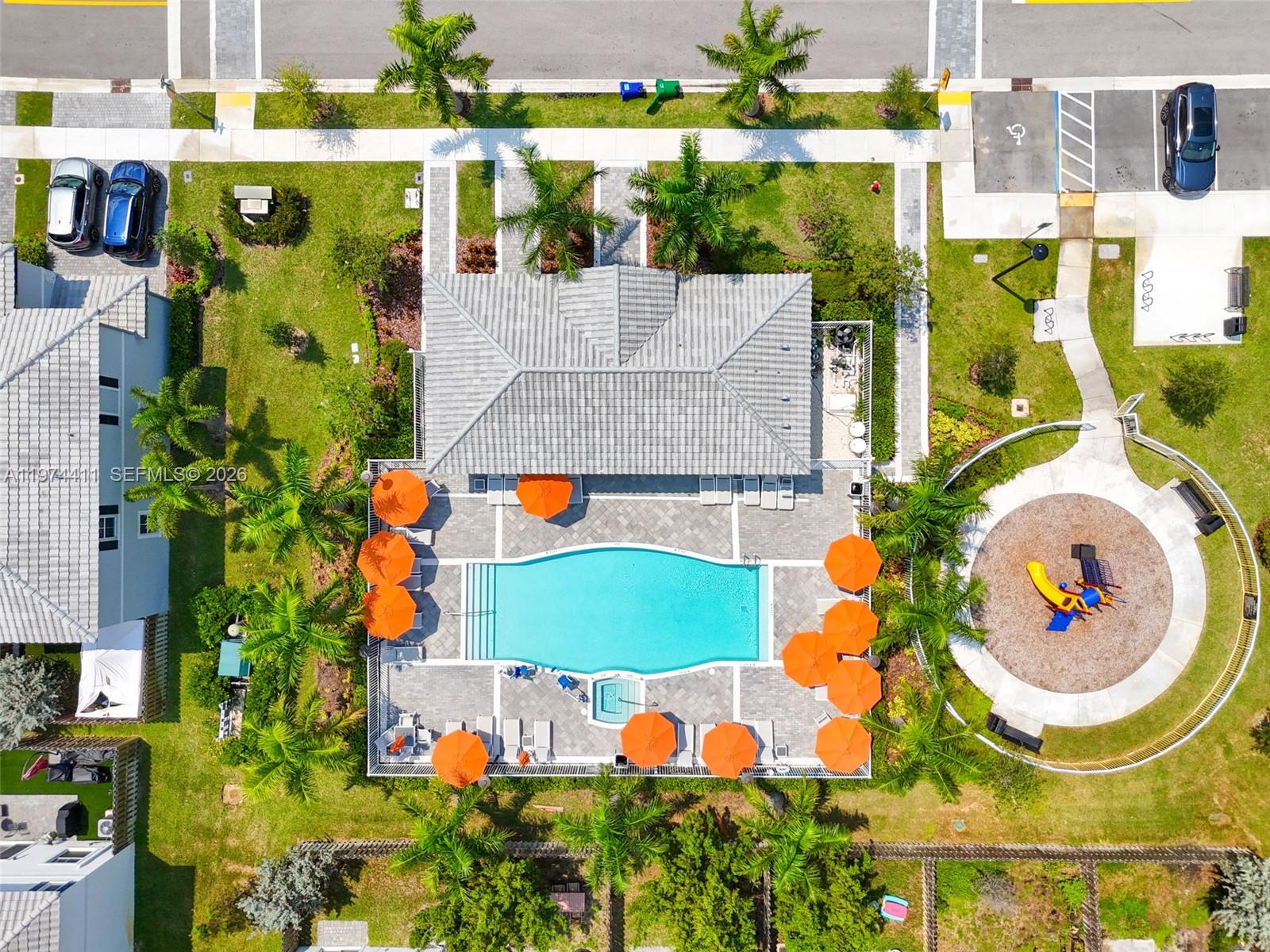 WYNDHAM LAKES PLAZA - Residential Lease