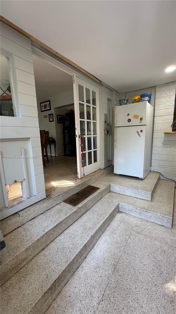 PLEASANT VILLAGE - Residential