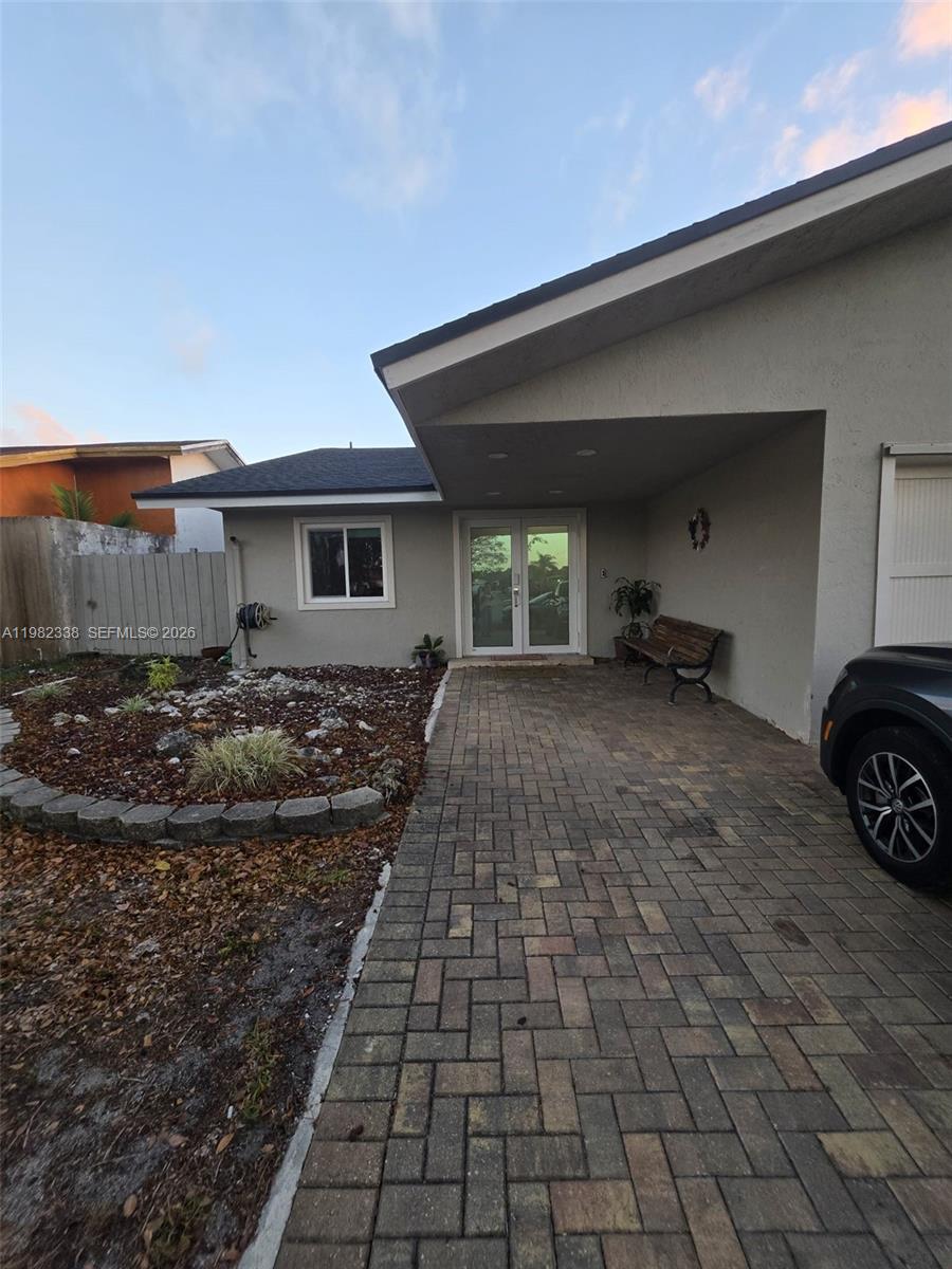 KENDALL KINGDOM - Residential