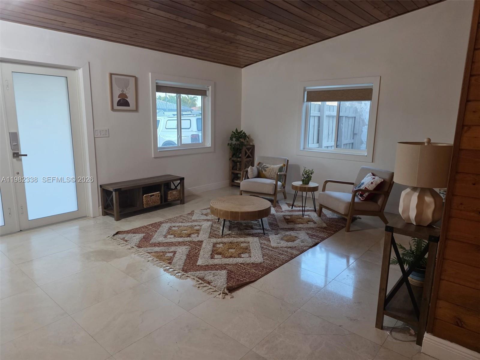 KENDALL KINGDOM - Residential