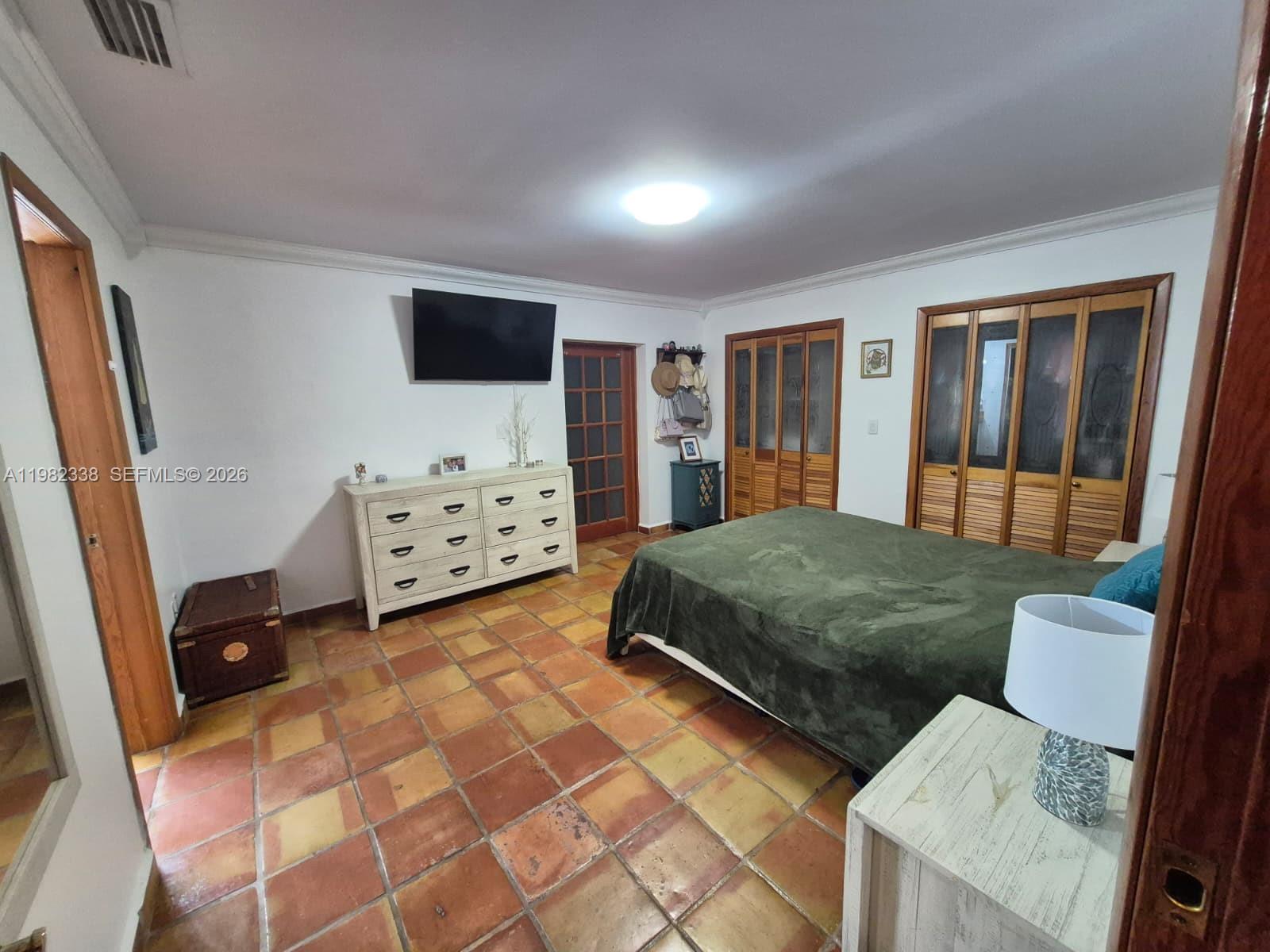 KENDALL KINGDOM - Residential