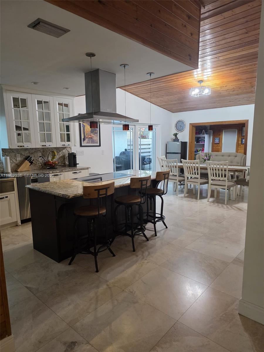 KENDALL KINGDOM - Residential