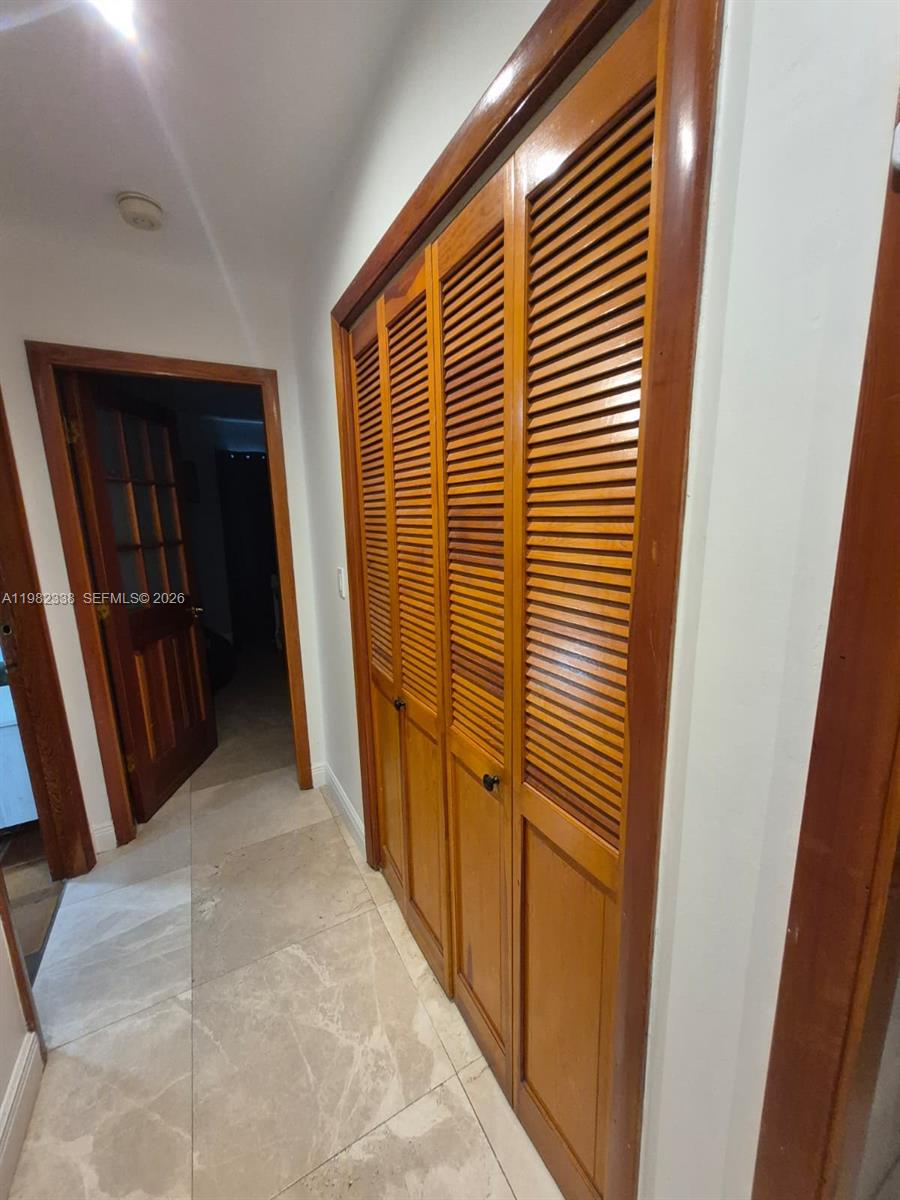 KENDALL KINGDOM - Residential