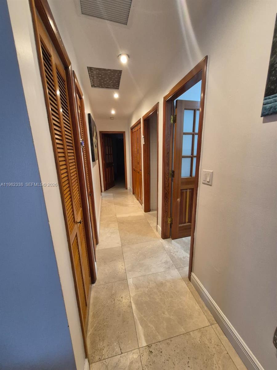 KENDALL KINGDOM - Residential