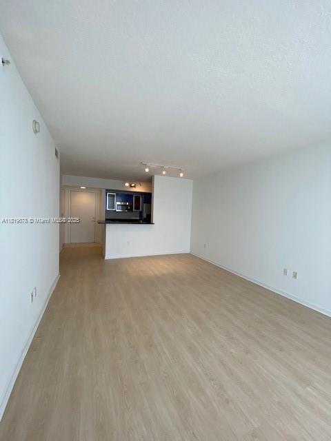 VENTURE AT AVENTURA WEST - Residential