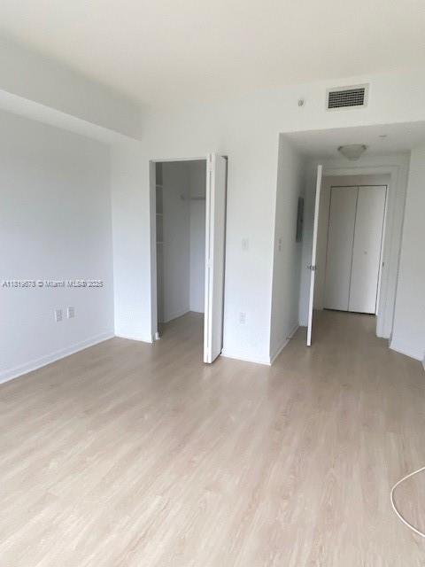 VENTURE AT AVENTURA WEST - Residential