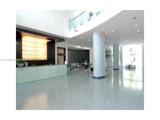 VENTURE AT AVENTURA WEST - Residential