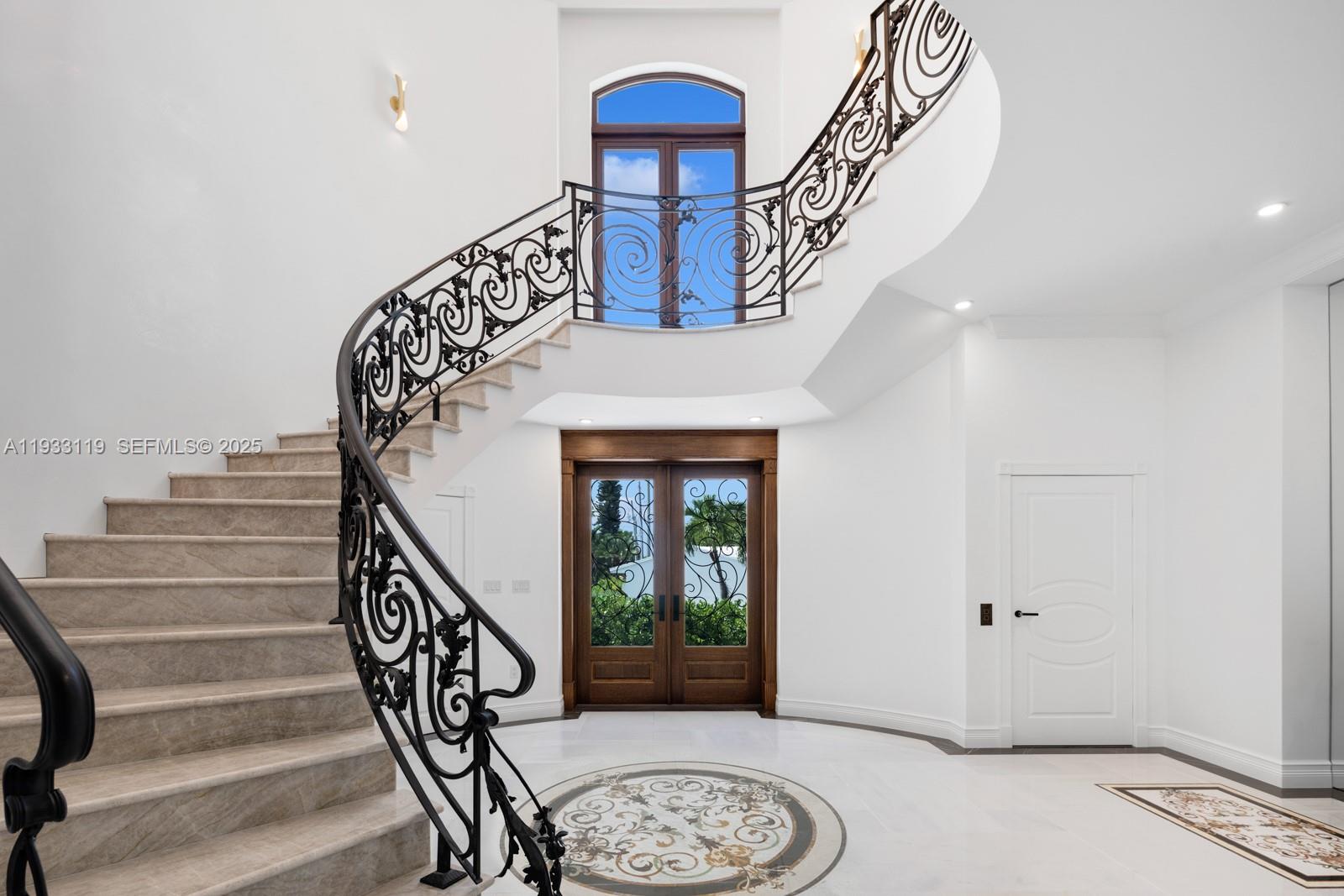 ALTOS DEL MAR NO 5 - Residential