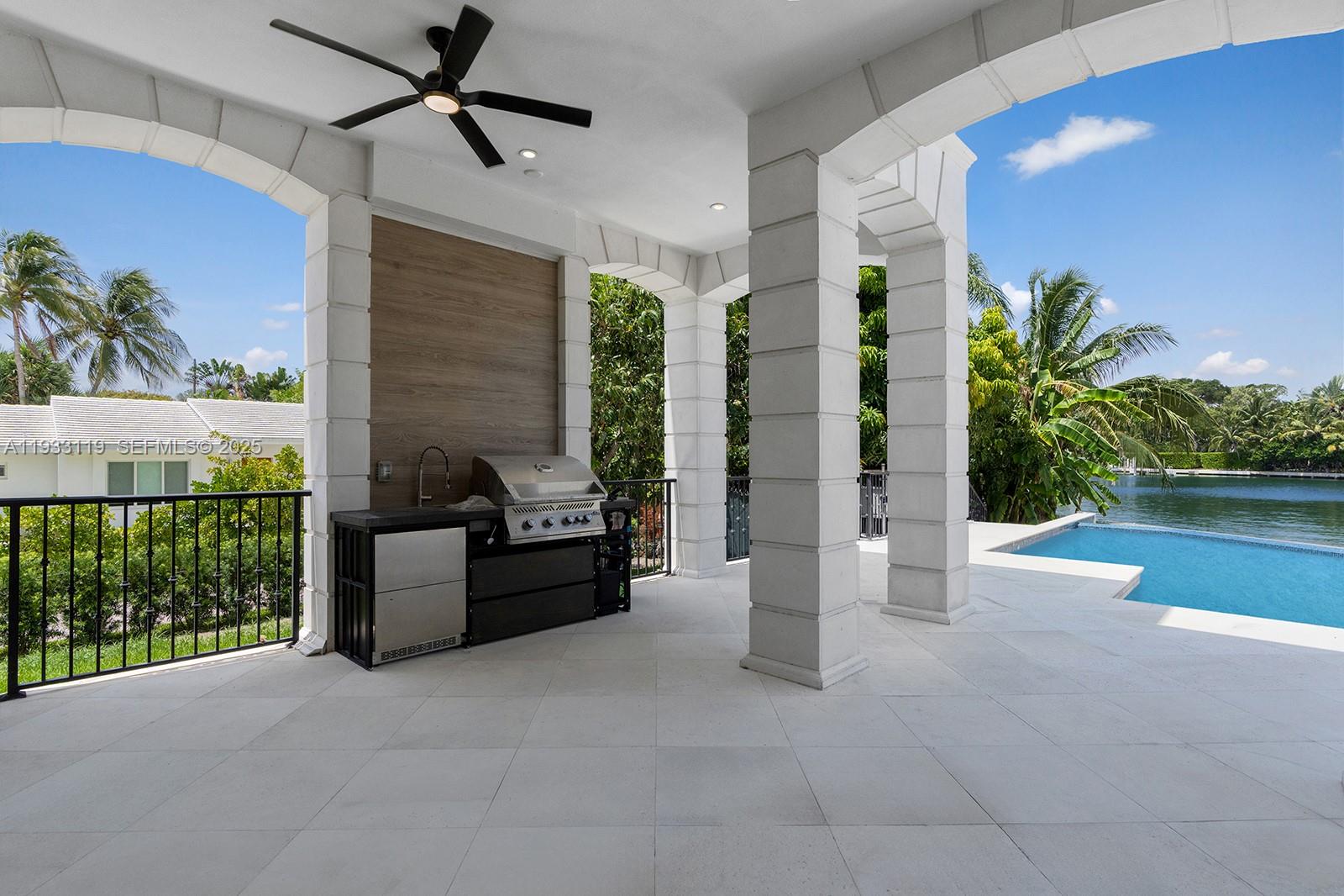 ALTOS DEL MAR NO 5 - Residential